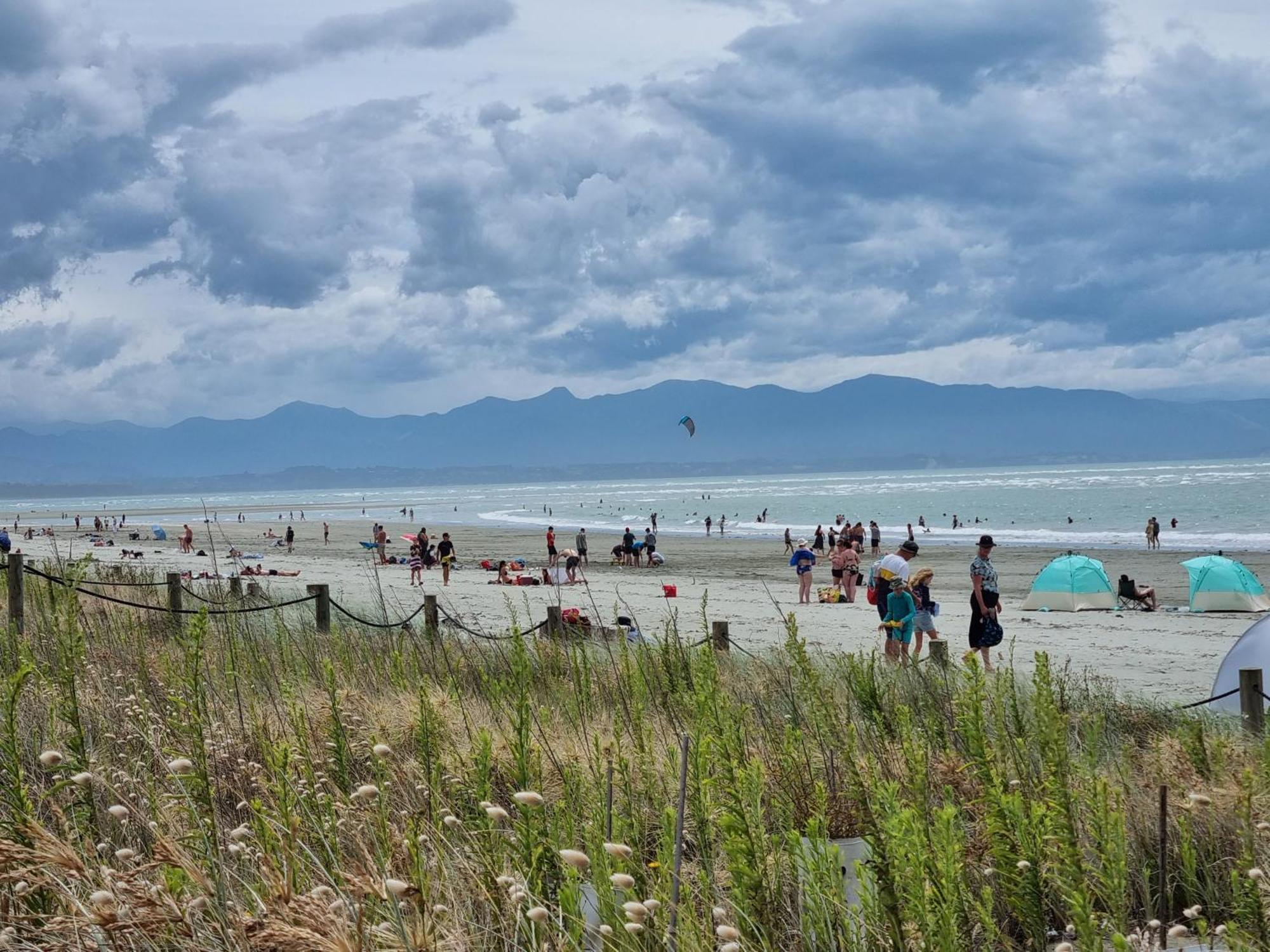 Tahuna Beach Holiday Park 넬슨 외부 사진